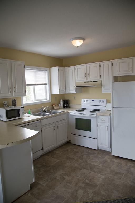 Seacrets Hotel Ocean City Room photo
